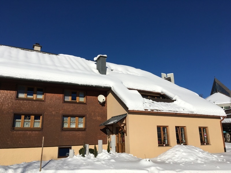 Der Connerhof im Schnee